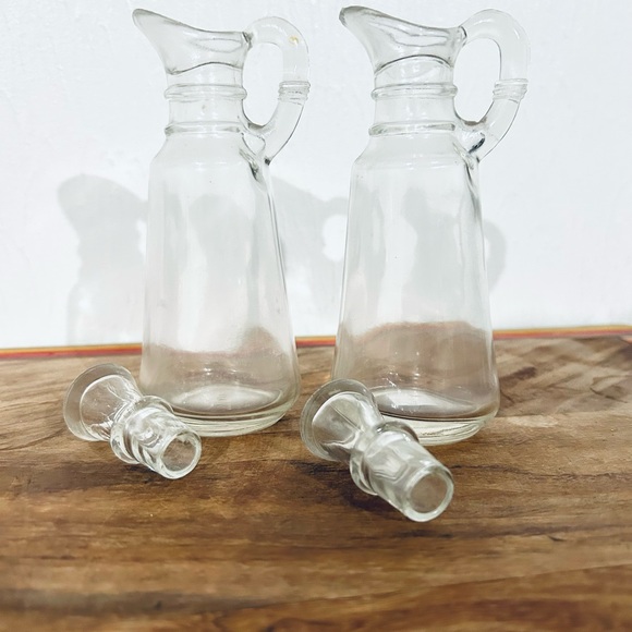Anchor Hocking Oil Dressing & Vinegar Matching Glass Cruets Pair - Set of 2 - Picture 3 of 6